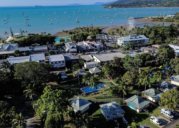 Nomads Airlie Beach (Adults Only)Hostel
