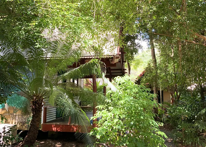 Airlie Beach Magnums - Adults OnlyHostel